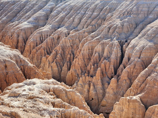 Bentonite Detox: Benefits, Safety, and How It Works